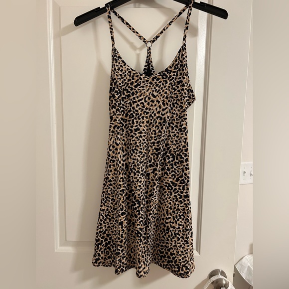 Brown leopard outdoor voices exercise dress - Picture 2 of 4